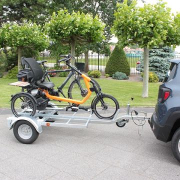 Fietsaanhanger voor aangepaste fietsen